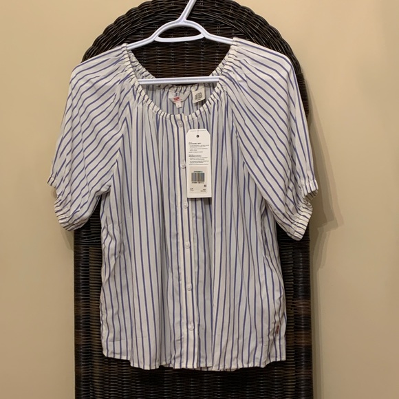 White and blue striped Levi’s blouse. - Picture 1 of 4